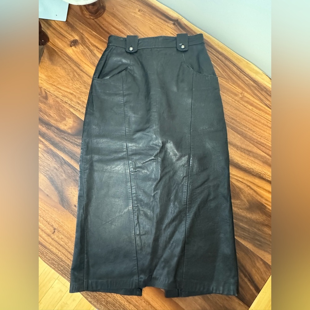 100% Leather pencil Skirt size M